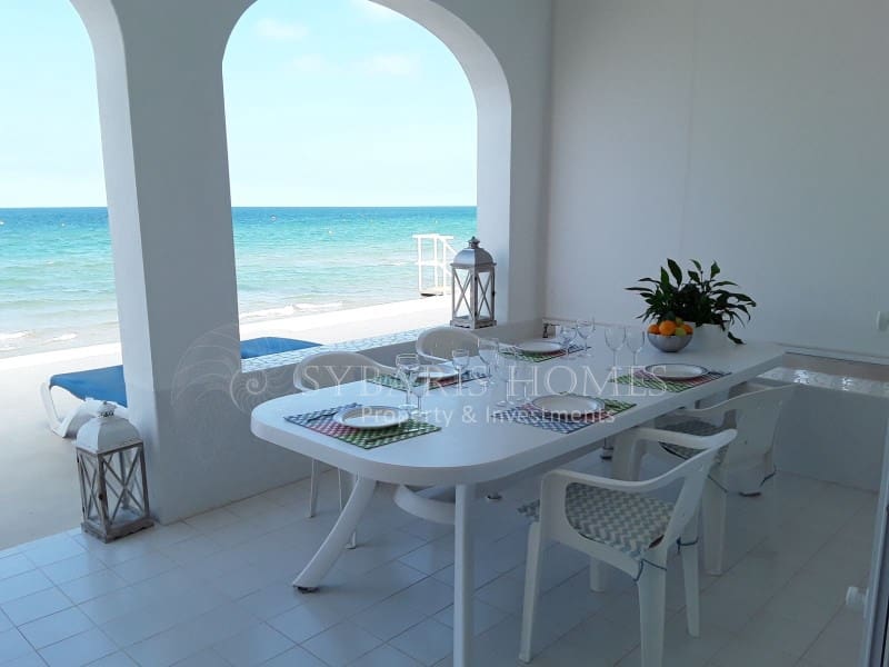 5 soverom Villa til salgs i Denia - € 635 000 (Ref: 8076800)