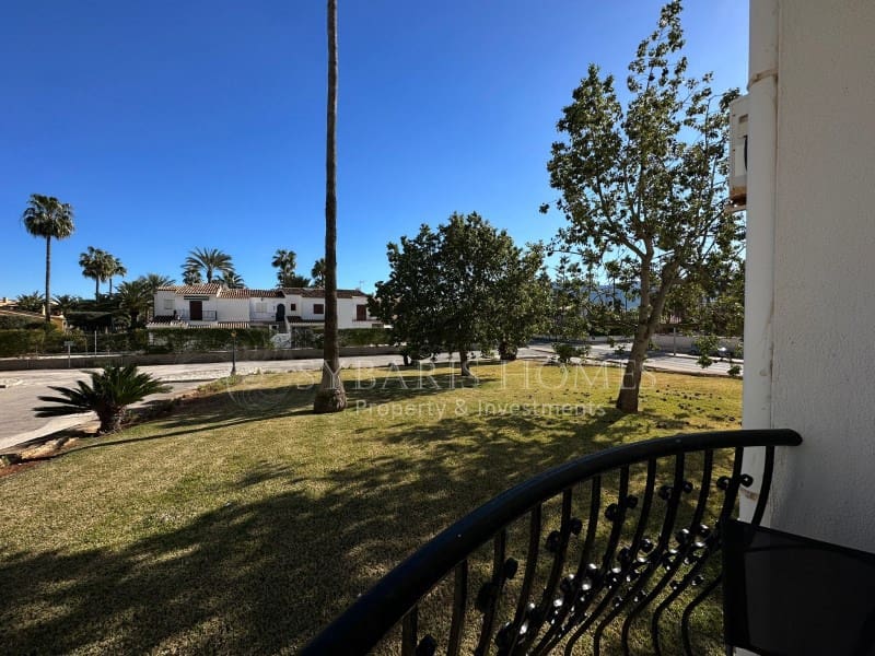 1 quarto Apartamento para arrendamento para férias em Denia com piscina - 750 € (Ref: 8110000)