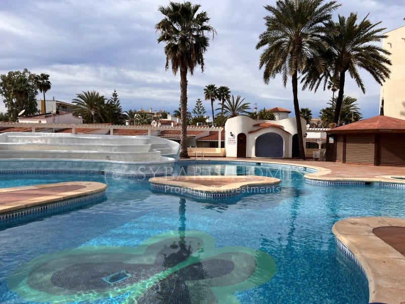 1 quarto Apartamento para arrendamento para férias em Denia com piscina - 750 € (Ref: 8110000)