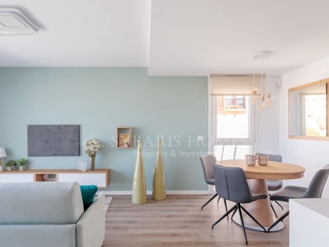 4 soverom Hus til salgs i Juzgados - Plaza de Toros, Benidorm med svømmebasseng garasje - € 555 000 (Ref: 8139358)