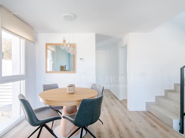4 soverom Hus til salgs i Juzgados - Plaza de Toros, Benidorm med svømmebasseng garasje - € 555 000 (Ref: 8139358)