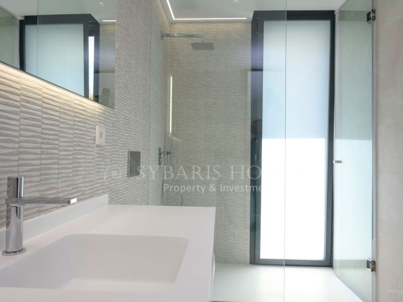 4 bedroom Villa for sale in Altea la Vella with pool garage - € 2,250,000 (Ref: 8175011)