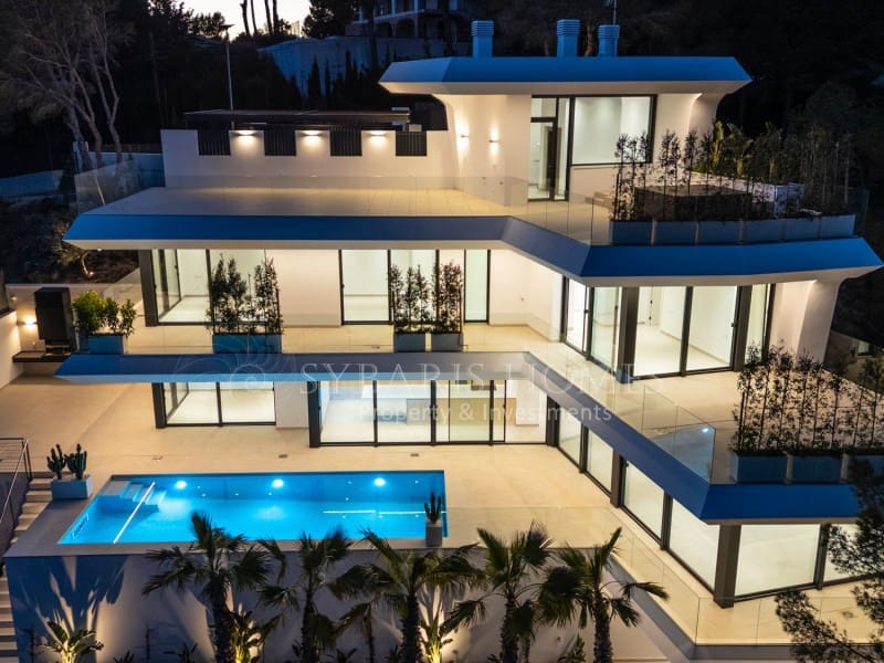 4 bedroom Villa for sale in Altea la Vella with pool garage - € 2,250,000 (Ref: 8175011)