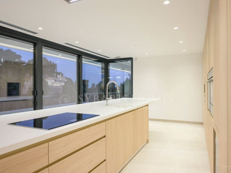 4 bedroom Villa for sale in Altea la Vella with pool garage - € 2,250,000 (Ref: 8175011)