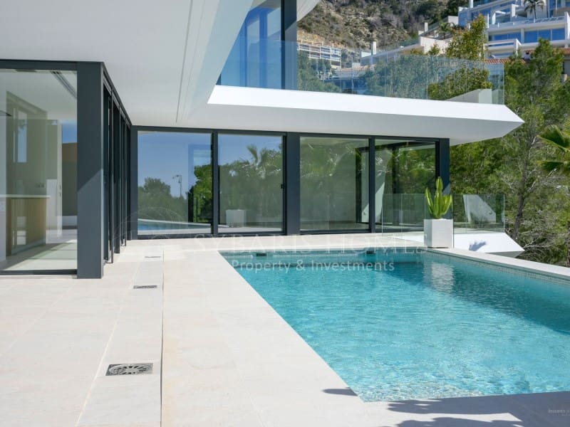4 bedroom Villa for sale in Altea la Vella with pool garage - € 2,250,000 (Ref: 8175011)