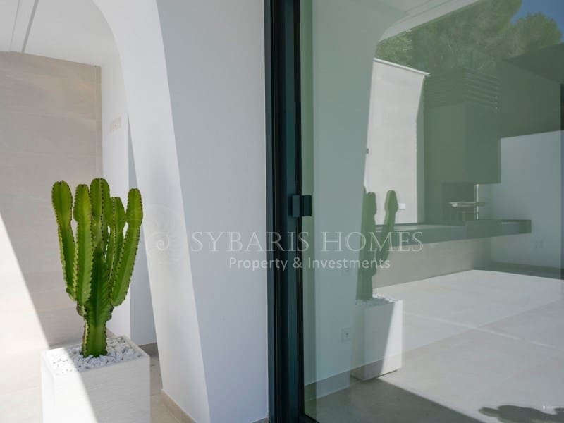 4 bedroom Villa for sale in Altea la Vella with pool garage - € 2,250,000 (Ref: 8175011)