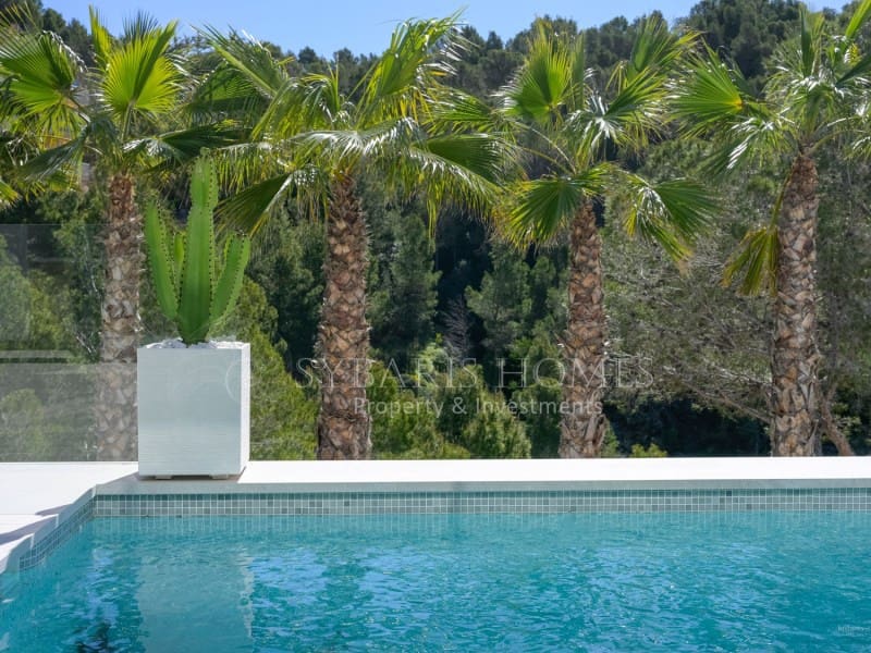 4 bedroom Villa for sale in Altea la Vella with pool garage - € 2,250,000 (Ref: 8175011)