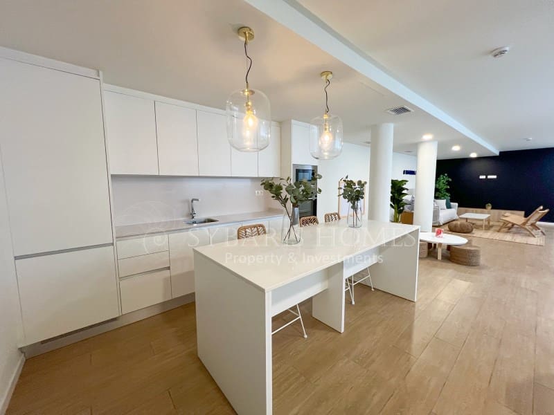 2 soverom Leilighet til salgs i Denia med garasje - € 353 000 (Ref: 8316069)