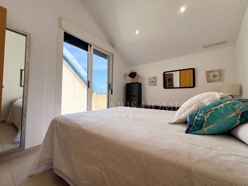 3 slaapkamer Penthouse voor vakantieverhuur in Denia met zwembad garage - € 1.250 (Ref: 8322842)