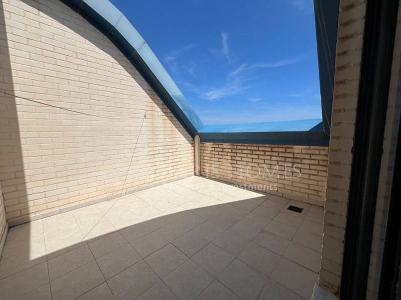 3 slaapkamer Penthouse voor vakantieverhuur in Denia met zwembad garage - € 1.250 (Ref: 8322842)