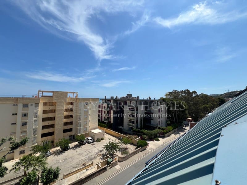 3 slaapkamer Penthouse voor vakantieverhuur in Denia met zwembad garage - € 1.250 (Ref: 8322842)