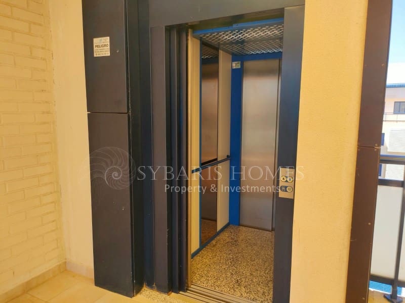 3 slaapkamer Penthouse voor vakantieverhuur in Denia met zwembad garage - € 1.250 (Ref: 8322842)