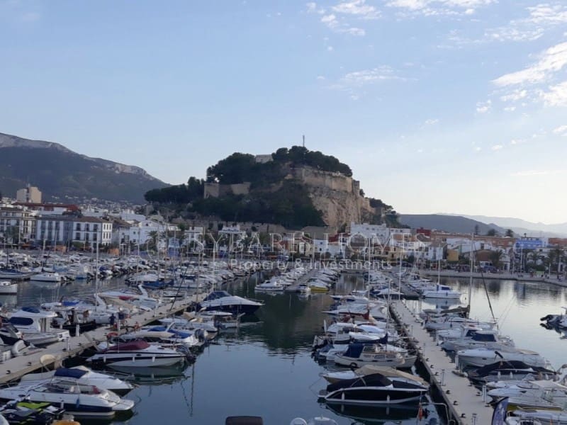 3 quarto Penthouse para venda em Denia com garagem - 499 000 € (Ref: 8334744)