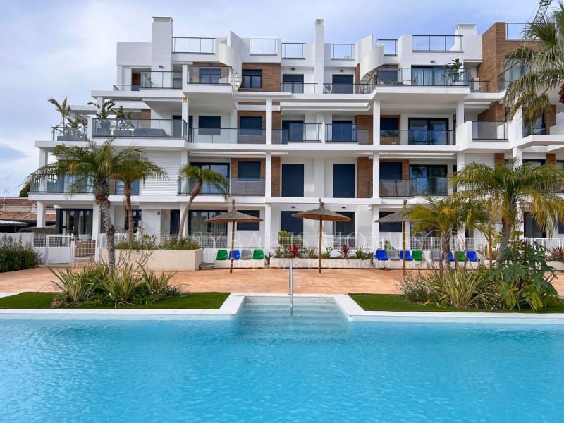 3 sovrum Takvåning till salu i Denia med garage - 499 000 € (Ref: 8334744)