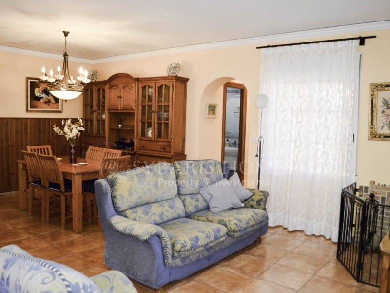 4 sypialnia Willa na sprzedaż w Denia z basenem garażem - 795 000 € (Ref: 8334745)