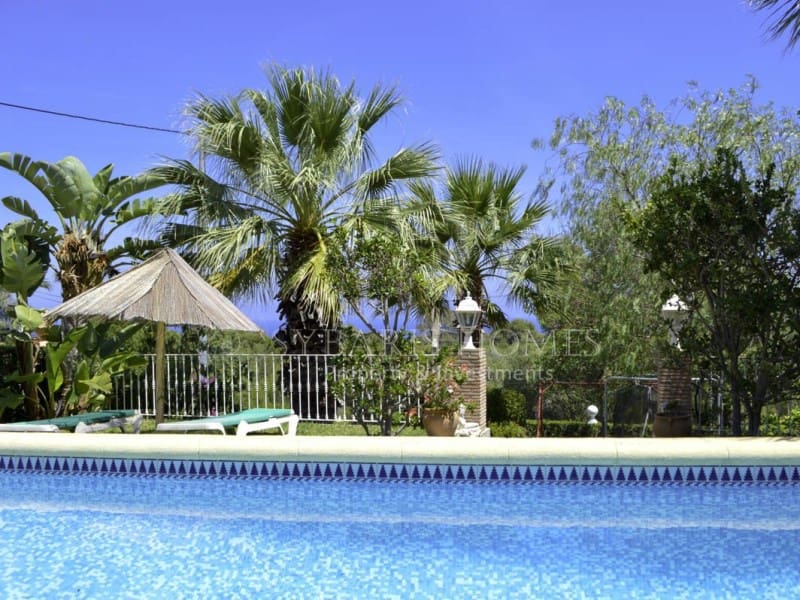 4 sypialnia Willa na sprzedaż w Denia z basenem garażem - 795 000 € (Ref: 8334745)