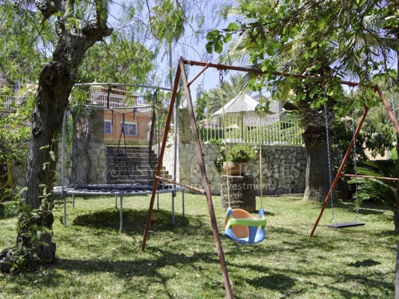 4 sypialnia Willa na sprzedaż w Denia z basenem garażem - 795 000 € (Ref: 8334745)