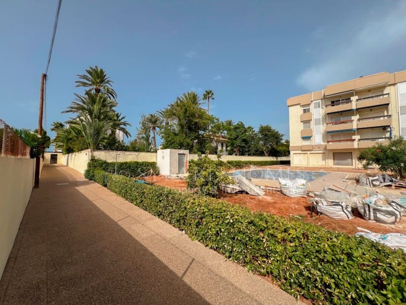 Studio till salu i Denia med pool - 159 000 € (Ref: 8349452)