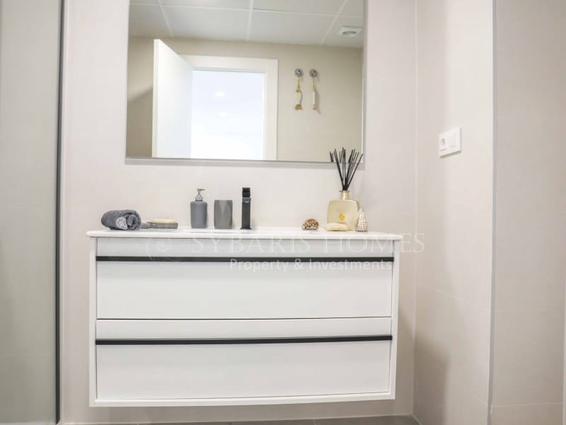 2 soveværelse Lejlighed til salg i Denia med garage - € 381.150 (Ref: 8383202)