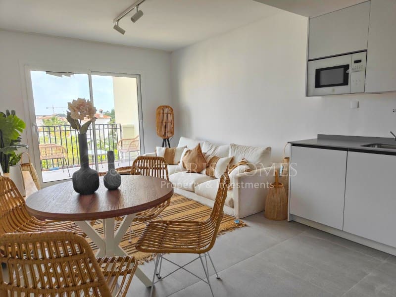 2 soveværelse Lejlighed til salg i Denia med garage - € 381.150 (Ref: 8383202)