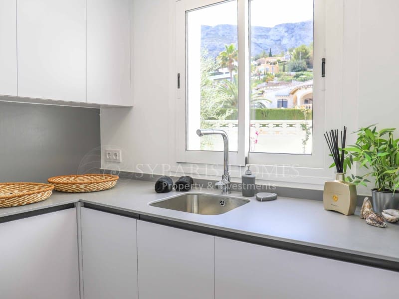 Apartamento de 2 habitaciones en Dénia en venta con garaje - 381.150 € (Ref: 8383202)