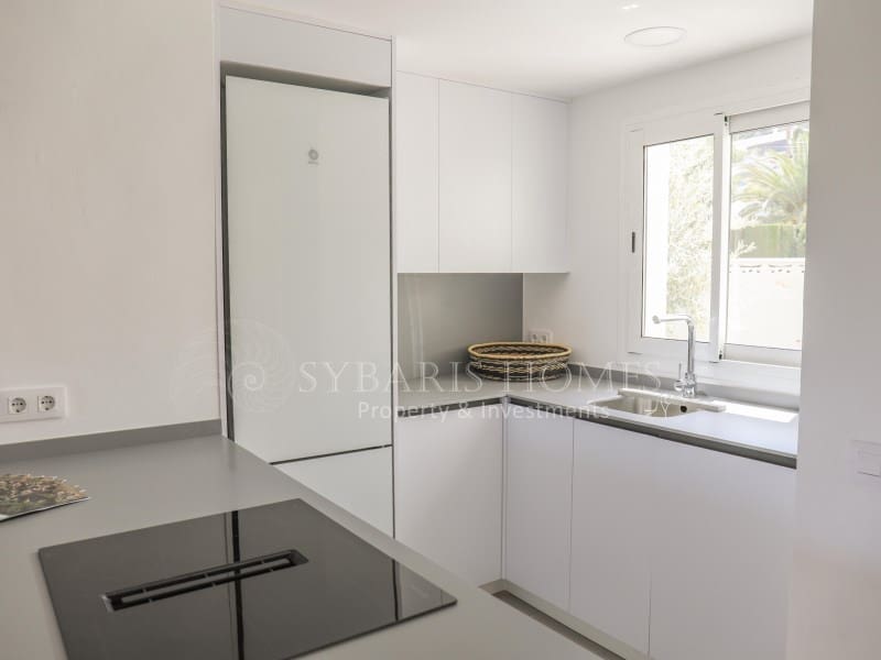 Apartamento de 2 habitaciones en Dénia en venta con garaje - 381.150 € (Ref: 8383202)