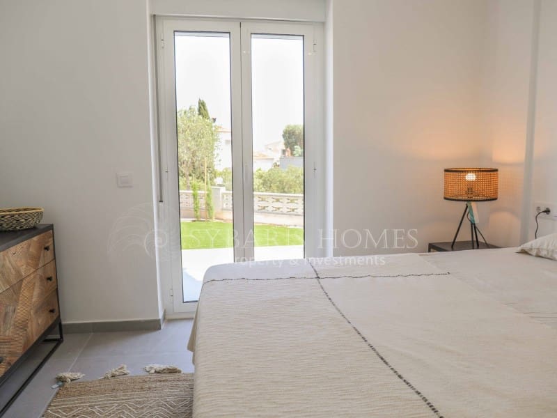 Apartamento de 2 habitaciones en Dénia en venta con garaje - 381.150 € (Ref: 8383202)