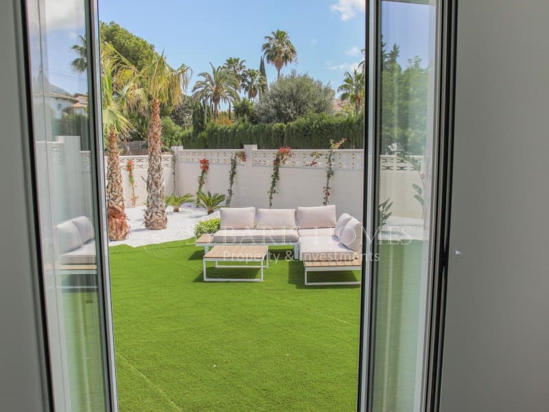 Apartamento de 2 habitaciones en Dénia en venta con garaje - 381.150 € (Ref: 8383202)