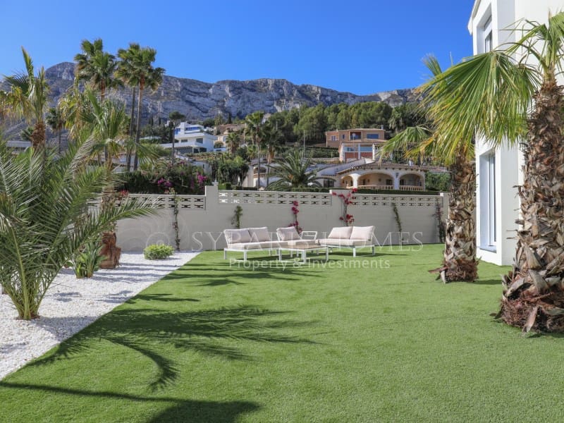 Apartamento de 2 habitaciones en Dénia en venta con garaje - 381.150 € (Ref: 8383202)