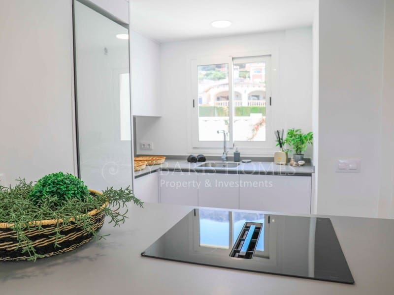 2 soveværelse Lejlighed til salg i Denia med garage - € 389.300 (Ref: 8383204)