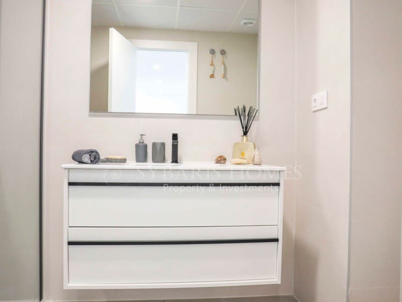 2 soveværelse Lejlighed til salg i Denia med garage - € 389.300 (Ref: 8383204)