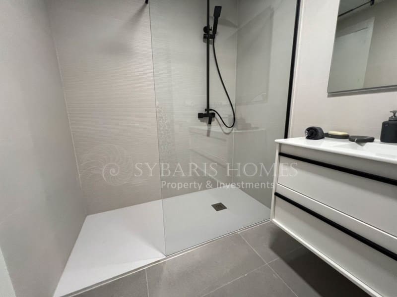 2 soveværelse Lejlighed til salg i Denia med garage - € 389.300 (Ref: 8383204)