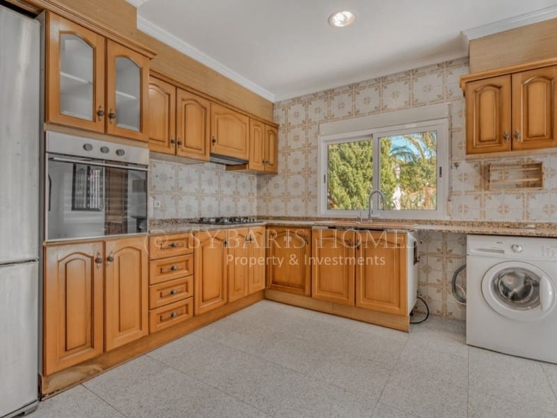 4 sovrum Villa till salu i Denia med garage - 645 000 € (Ref: 8392968)