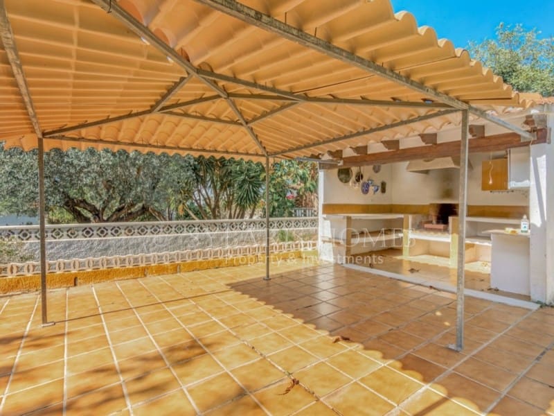 4 sovrum Villa till salu i Denia med garage - 645 000 € (Ref: 8392968)