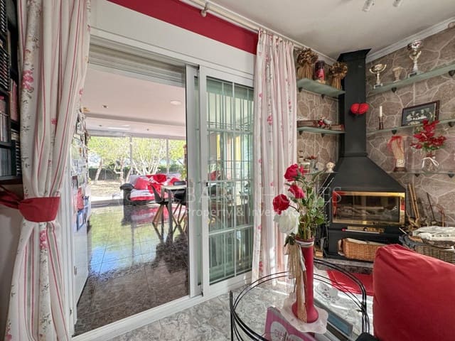 5 Zimmer Villa zu verkaufen in Els Poblets mit Pool Garage - 850.000 € (Ref: 8457275)