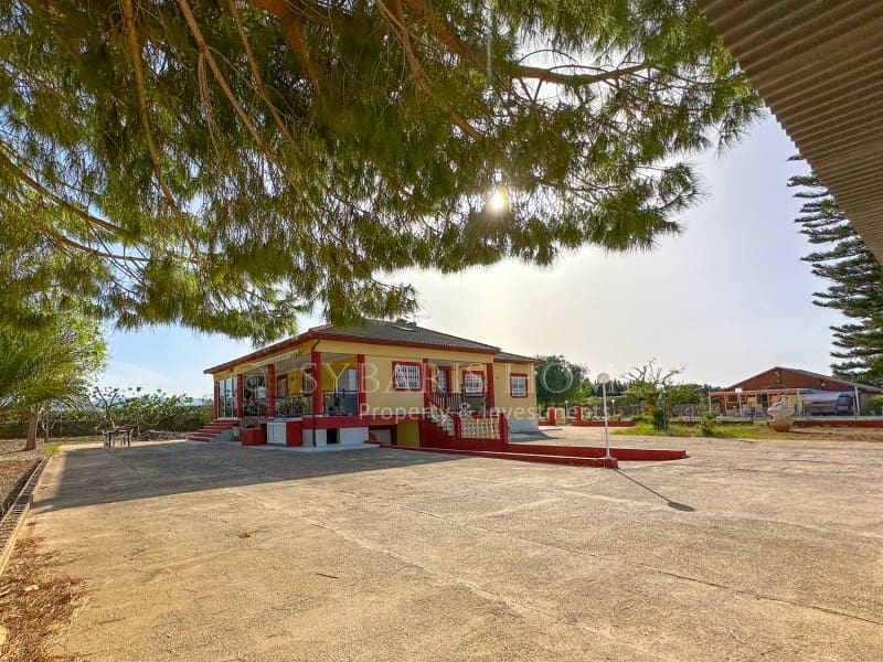 5 soverom Villa til salgs i Els Poblets med svømmebasseng garasje - € 850 000 (Ref: 8457275)