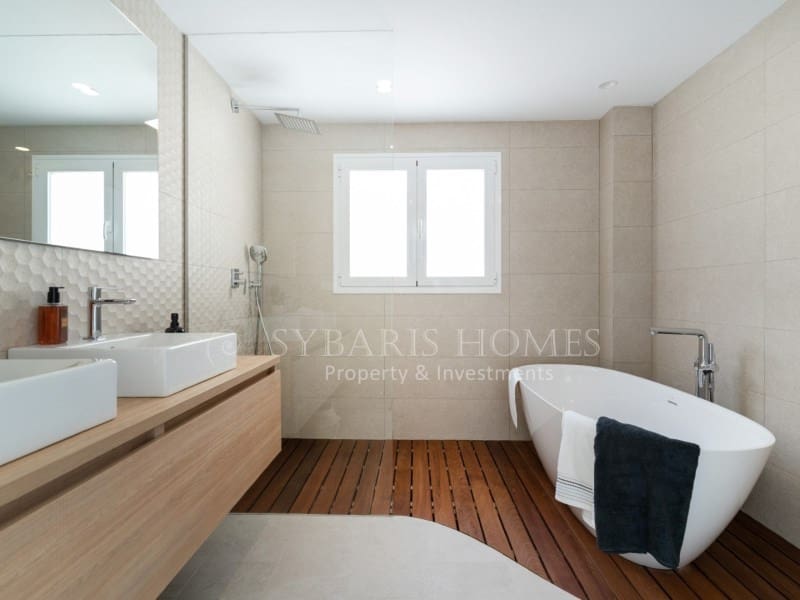 5 soverom Villa til salgs i Altea med svømmebasseng garasje - € 1 148 861 (Ref: 8462256)