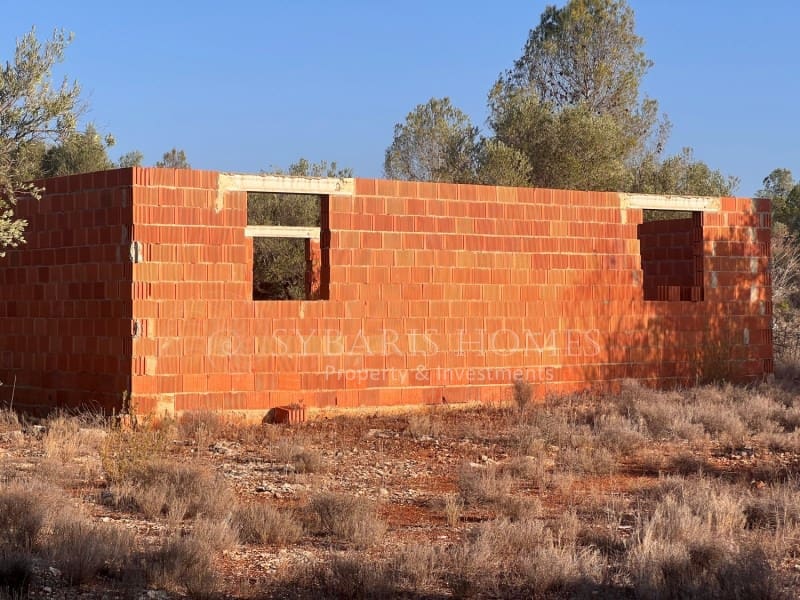 Grunde uden byggetilladelser til salg i Chella - € 100.000 (Ref: 8519273)