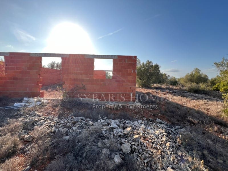 Grunde uden byggetilladelser til salg i Chella - € 100.000 (Ref: 8519273)