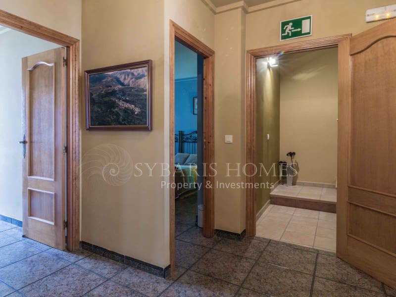 5 soveværelse Finca/Landehus til salg i Vall de Laguart - € 459.000 (Ref: 8537245)