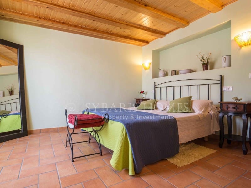 5 soveværelse Finca/Landehus til salg i Vall de Laguart - € 459.000 (Ref: 8537245)