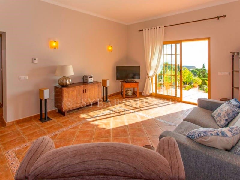 Chalet de 4 habitaciones en Cumbre del Sol en venta con garaje - 697.200 € (Ref: 8537247)