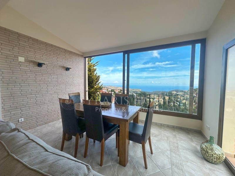 Chalet de 4 habitaciones en Cumbre del Sol en venta con garaje - 697.200 € (Ref: 8537247)