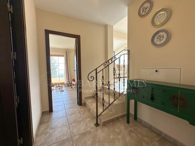 Chalet de 4 habitaciones en Cumbre del Sol en venta con garaje - 697.200 € (Ref: 8537247)