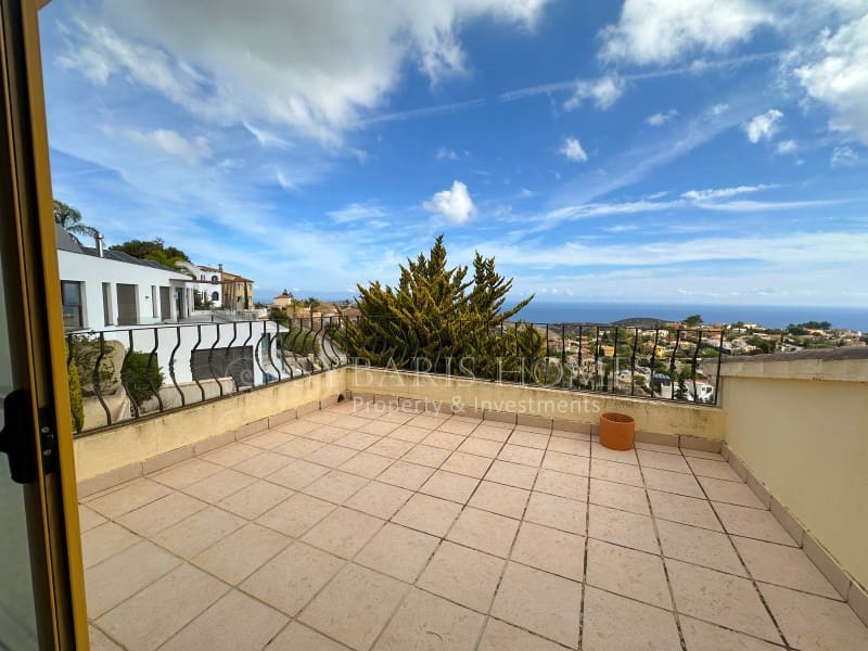 Chalet de 4 habitaciones en Cumbre del Sol en venta con garaje - 697.200 € (Ref: 8537247)