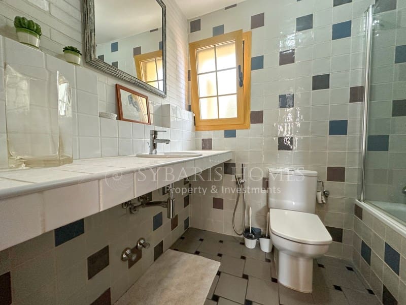 Chalet de 4 habitaciones en Cumbre del Sol en venta con garaje - 697.200 € (Ref: 8537247)