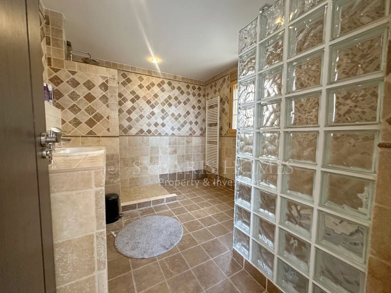 Chalet de 4 habitaciones en Cumbre del Sol en venta con garaje - 697.200 € (Ref: 8537247)