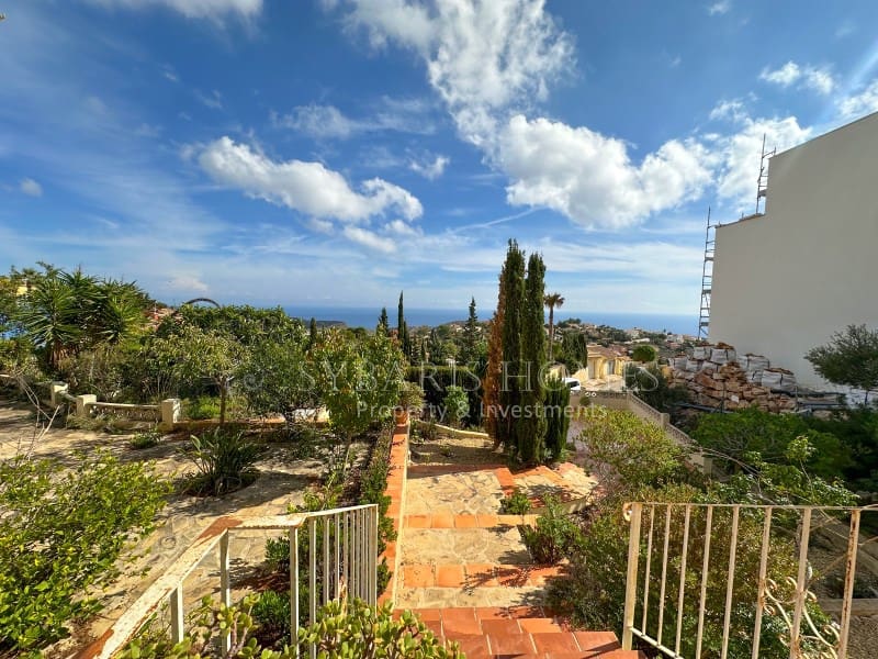 Chalet de 4 habitaciones en Cumbre del Sol en venta con garaje - 697.200 € (Ref: 8537247)