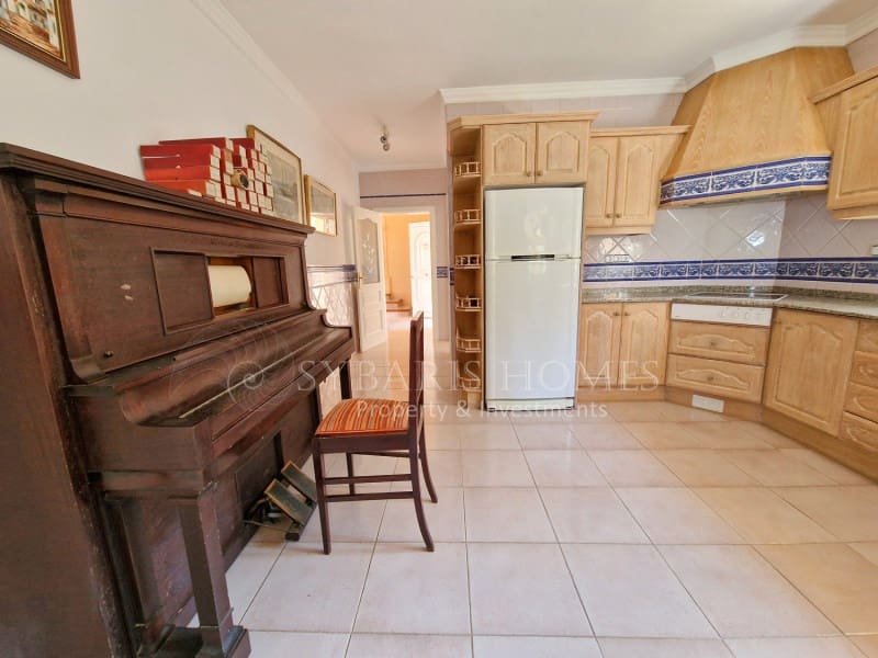 9 sovrum Villa till salu i Pedreguer med garage - 965 000 € (Ref: 8542501)