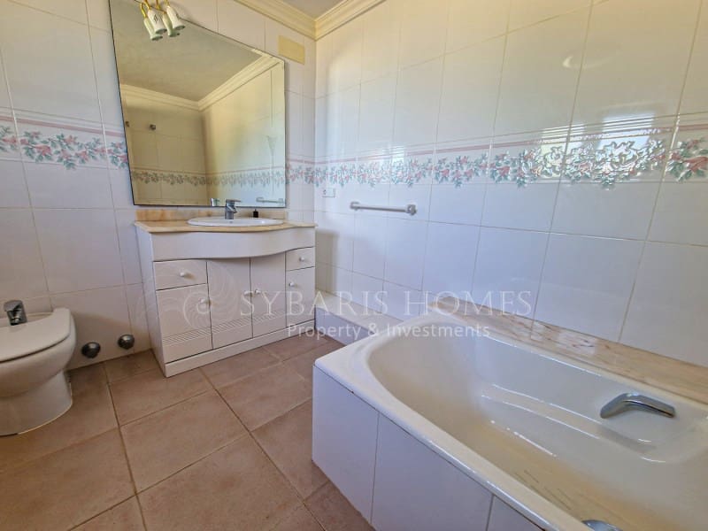 9 sovrum Villa till salu i Pedreguer med garage - 965 000 € (Ref: 8542501)